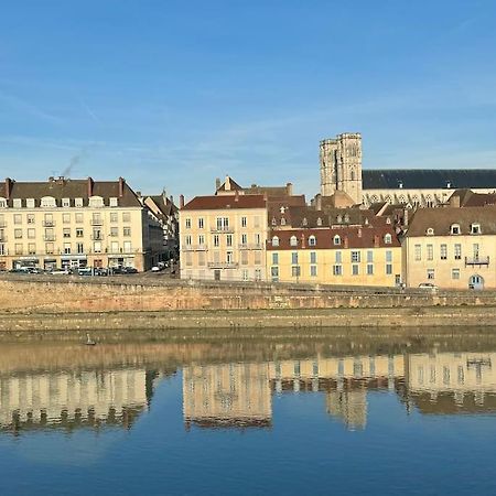 Appartement Avec Magnifique Vue Sur La Saone Et Son Balcon Chalon-sur-Saône Buitenkant foto